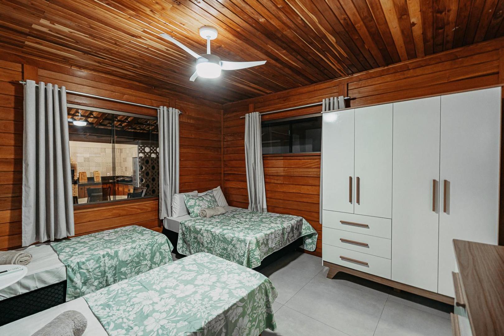 Casadecastelhanos, Quadra Do Mar De Castelhanos, 4 Suites Com Ar, Churrasqueira, Piscina, Hidromassagem, Cozinha Integrada Gourmet Ideal Para Familia E Amigos Anchieta  Eksteriør bilde