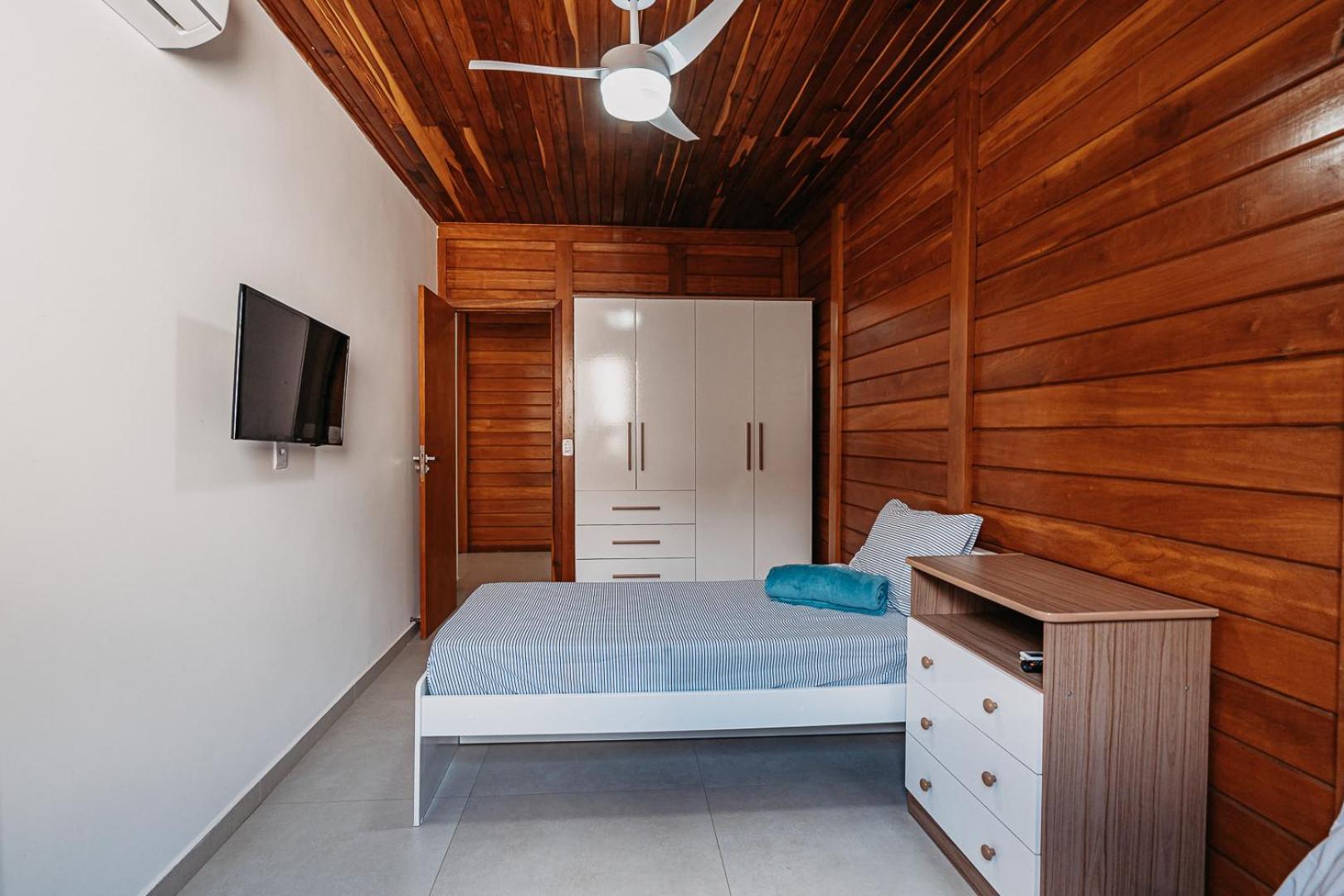 Casadecastelhanos, Quadra Do Mar De Castelhanos, 4 Suites Com Ar, Churrasqueira, Piscina, Hidromassagem, Cozinha Integrada Gourmet Ideal Para Familia E Amigos Anchieta  Eksteriør bilde